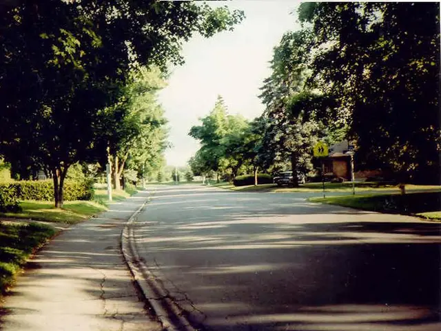 Residential street in the Riverview Park neighbourhood, Ottawa