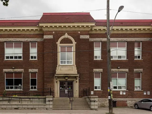 L'entrée de l'école publique Mutchmor à Ottawa.