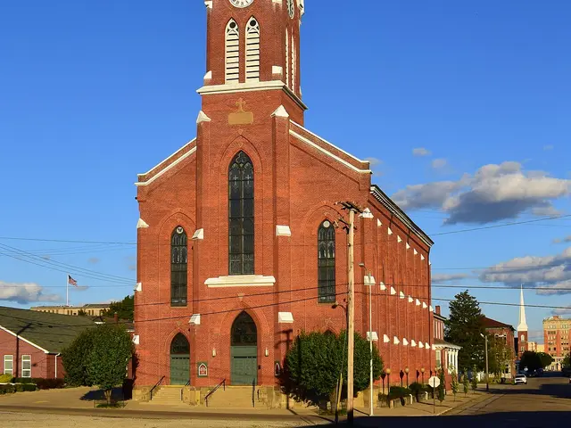 Exterior of Saint Mary of the Annunciation Church, a church building in Portsmouth, Ohio.