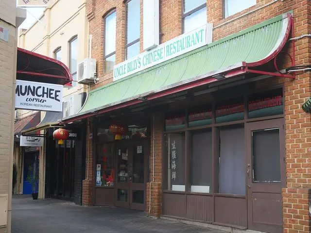 The exterior storefront of a Chinese restaurant.