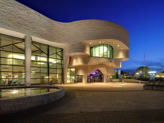 Canadian Museum of History building along the Ottawa River, Gatineau
