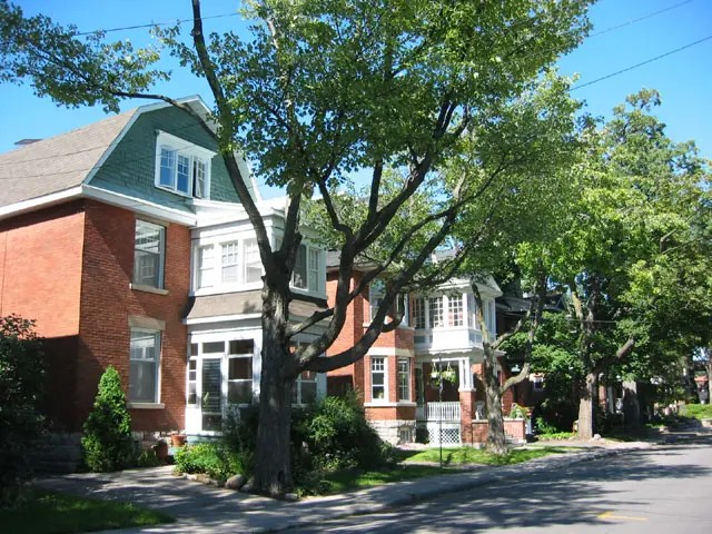 A residential street in Old Ottawa South.