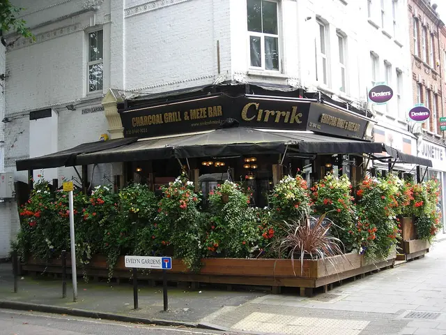 Exterior of Cirrik restaurant, photographed for the Geograph project.