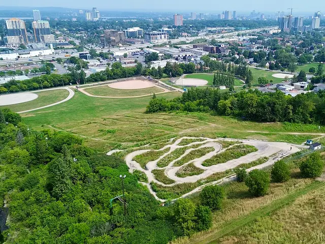 Carlington Park, Ottawa